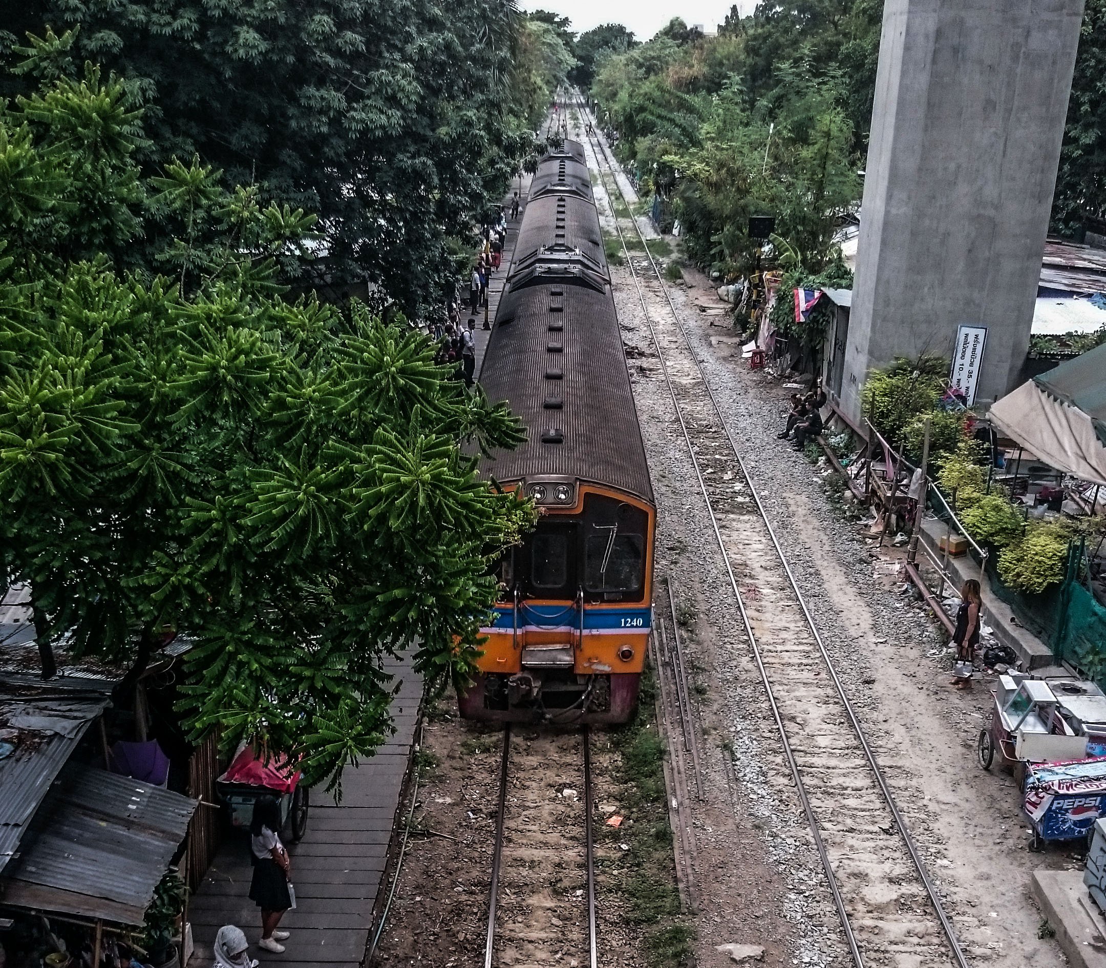 Bangkok_train.jpg