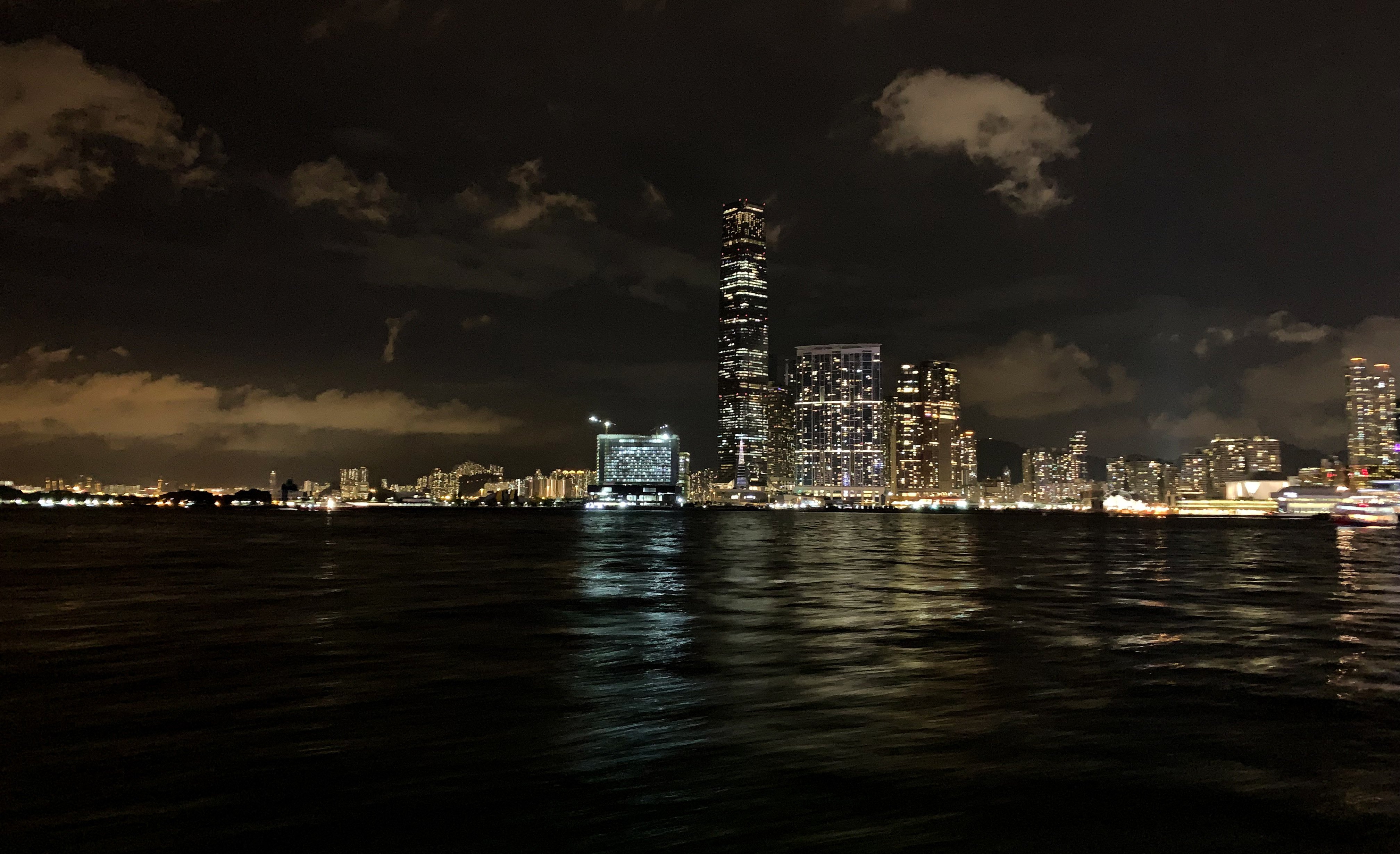 hongkong_ferry.jpg