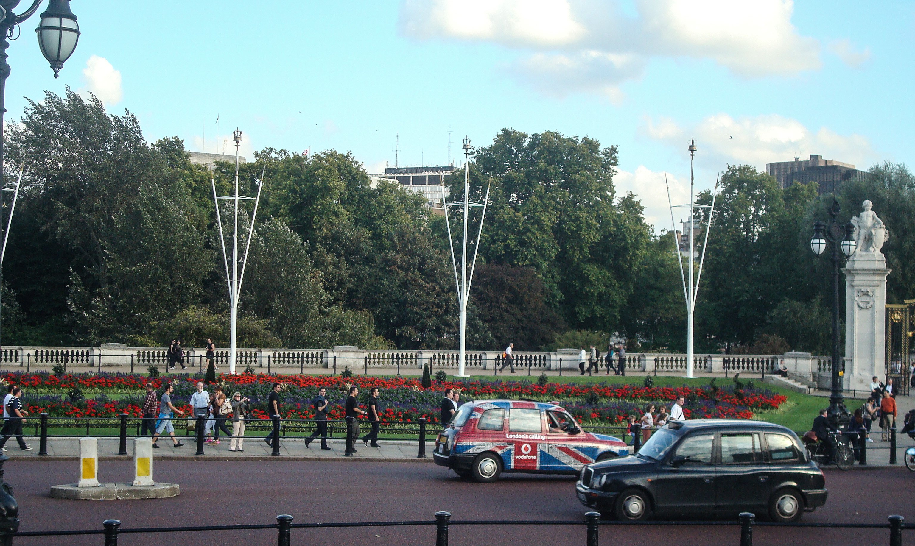london_buckingham3.jpg