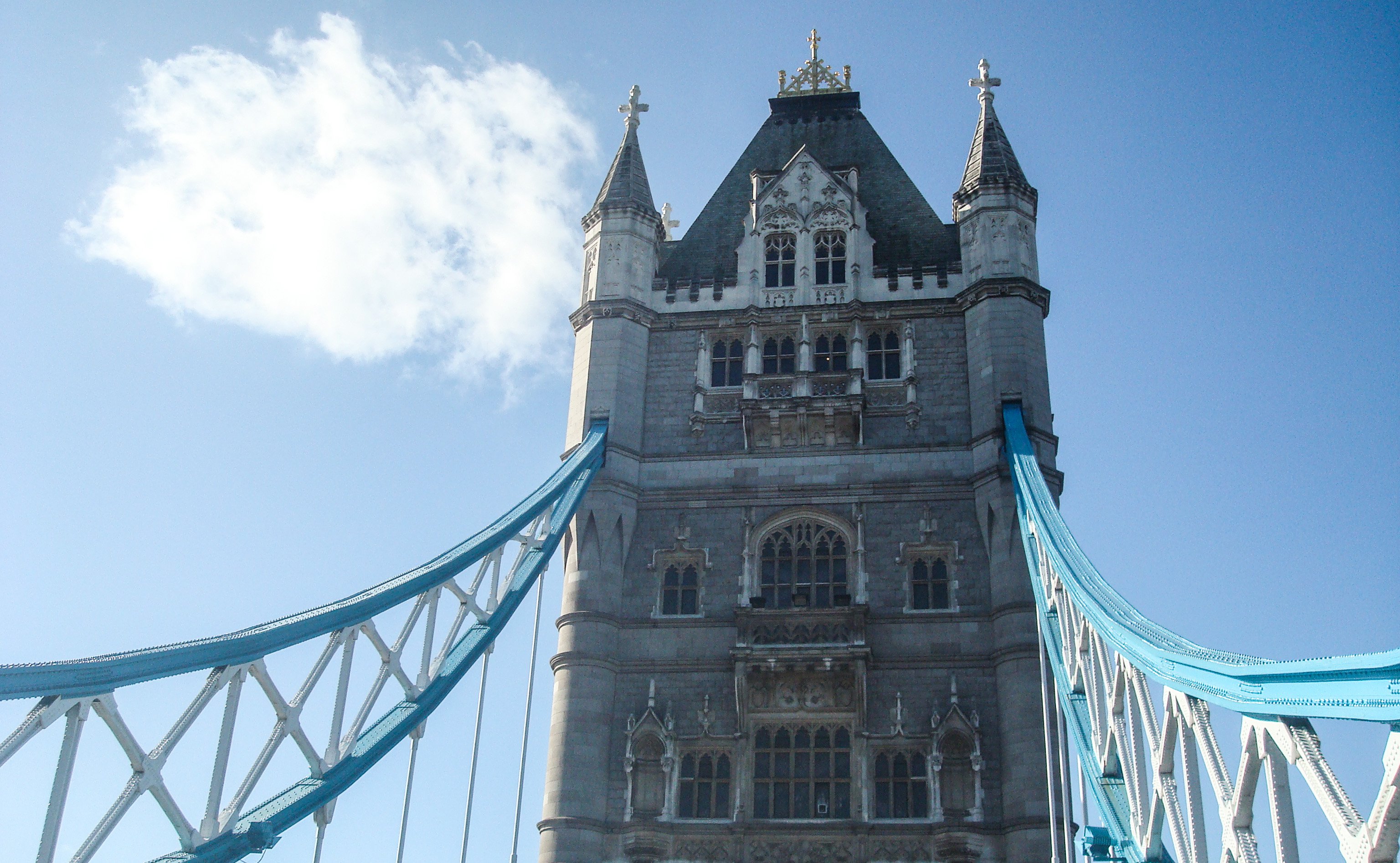 london_towerbridge.jpg